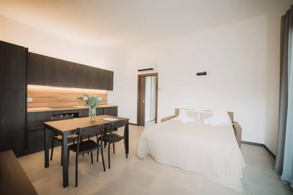 Ronda Apartments 24 Pax E Parcheggio Incluso 산 조반니 루페투투 0*,  이탈리아