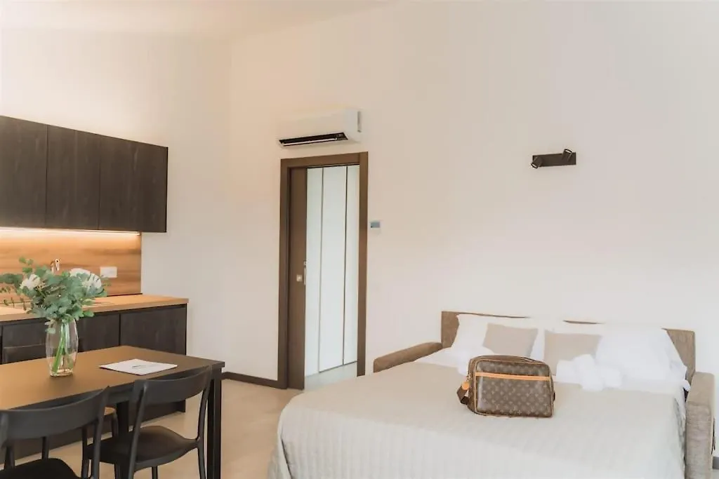 Ronda Apartments 24 Pax E Parcheggio Incluso 산 조반니 루페투투 이탈리아