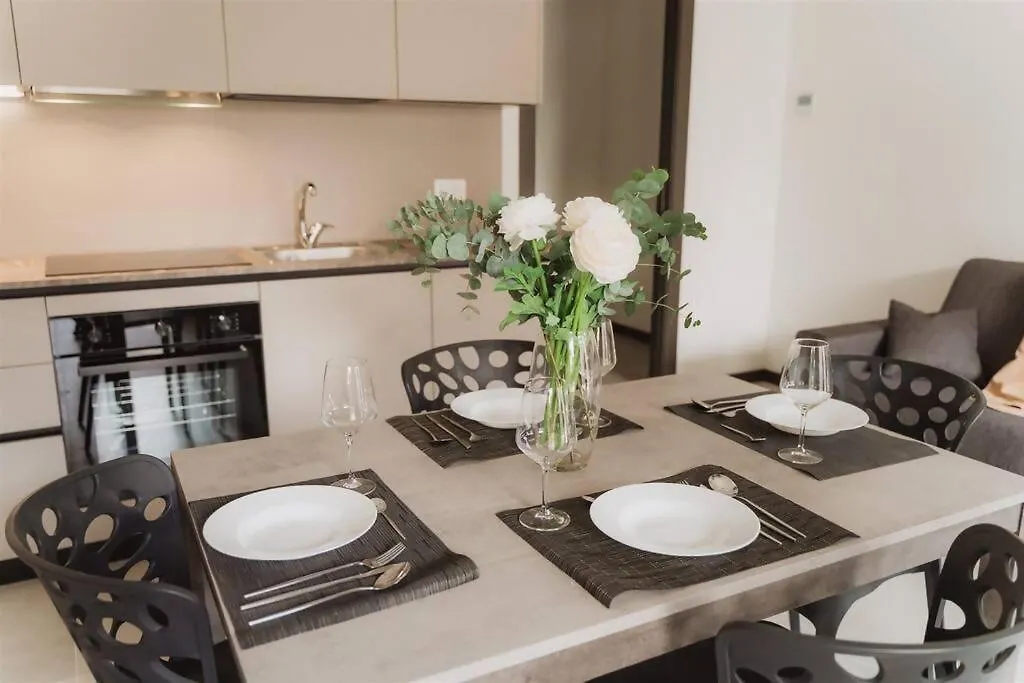 Ronda Apartments 24 Pax E Parcheggio Incluso 산 조반니 루페투투